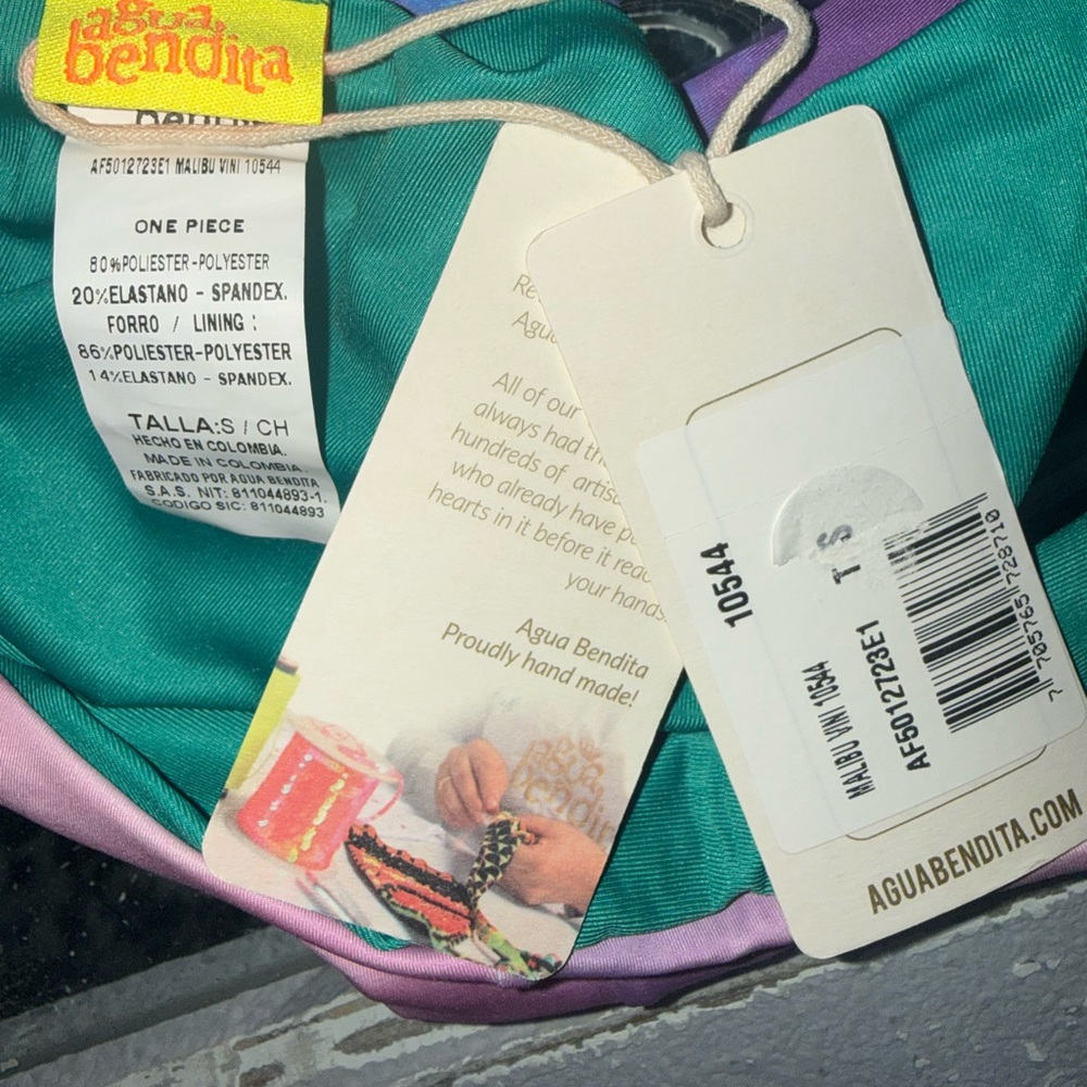 Agua Bendita Vini One-Piece' swimsuit. Size Small. NWT - Picture 2 of 3